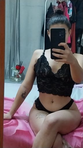 QUIERES FOLLAR A UNA CHICA JOVEN? PONTE EN CONTACTO CONMIGO